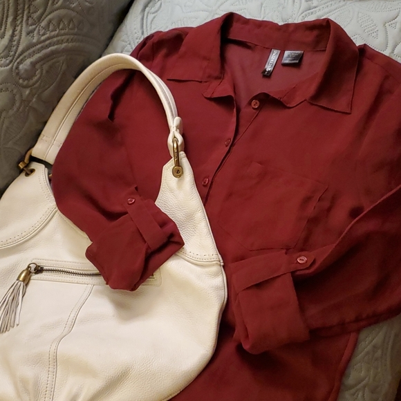 ⭐️ 3/$15 ⭐️ Sheer blouse - Picture 8 of 10